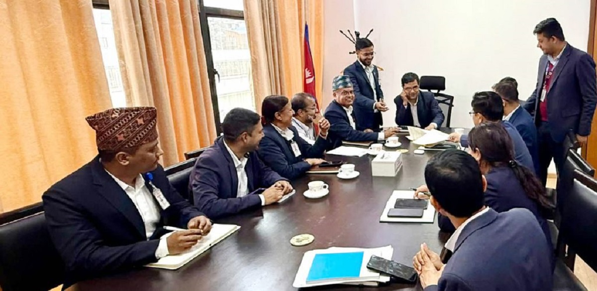 राष्ट्रिय परिचयपत्रसँग जोडियो स्वास्थ्य बीमा प्रणाली