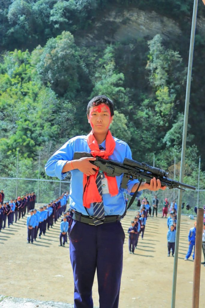 १५ बर्सिय विद्यार्थीले बनाए बन्दुक, शिक्षक, स्थानीय तहले गरे सम्मान